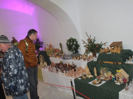 Advent na bernartické faře nabídl unikátní výstavu betlémů. K vidění bude i v dalších dnech