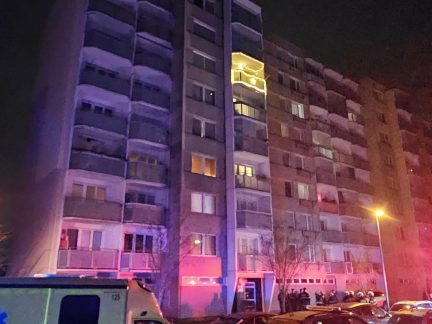 VIDEO: Noční tragický požár v Budějovicích očima hasičů