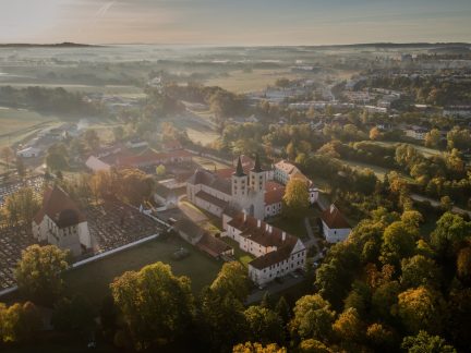 Obnova Milevského kláštera. Malé ohlédnutí  za novodobou historickou etapou posledních 35 let