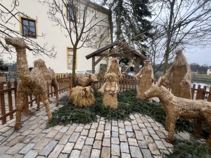 Písečtí postrádají ve slaměném betlému Ježíška. Nad jeho zmizením se vznáší otazníky