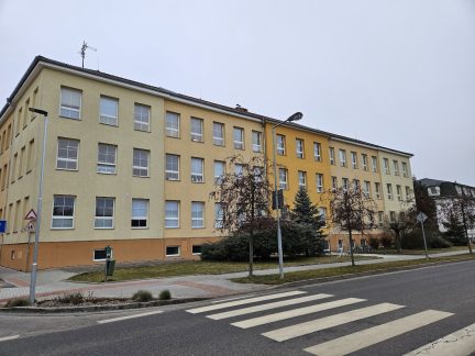 České Velenice budou mít fakultní základní školu. Zaujal multikulturní charakter