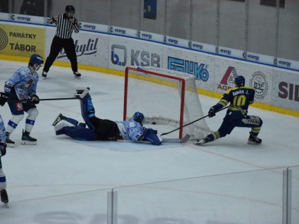VIDEO: Přerov zůstává strašákem. Táboru se doma znovu zvítězit nepodařilo