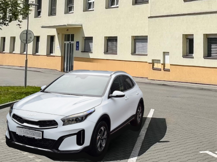 Nemocnice Písek posiluje komunitní péči porodních asistentek