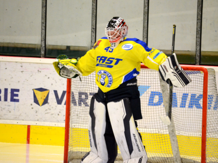 Hokejisté Milevska budou dohrávat v neděli 28. prosince na ledě Příbrami. Zápas béčka kontumován