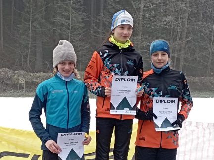 Devět medailí na úvod sezony. Strakoničtí lyžaři uspěli ve Vimperku