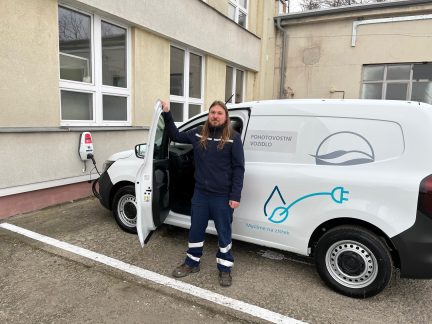 Vodohospodáři na Českobudějovicku jezdí elektrovozy