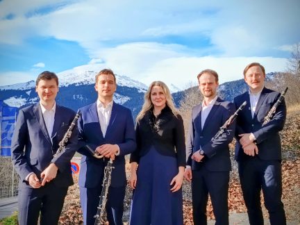 Klarinetový soubor Prachatice vystoupil na adventním koncertu ve Švýcarsku. Představil i své jihočeské město