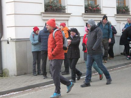 Rekordní účast na pochodu Z Kovářova do Kovářova. Vyrazilo 553 lidí