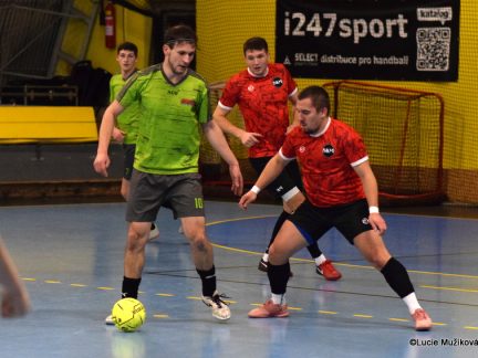FUTSAL: Šlágr pro Delfíny, za tři body také Motor, Ovečky, Orcas a Masters