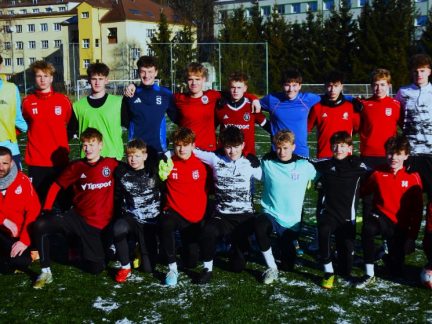 Předsilvestrovské setkání přilákalo i strakonické odchovance