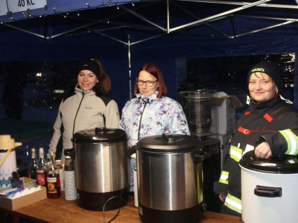 Záhoří novoroční ohňostroj nezrušilo. Je na videu