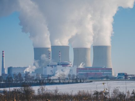 Jaderná elektrárna Temelín přešla na plný zimní režim