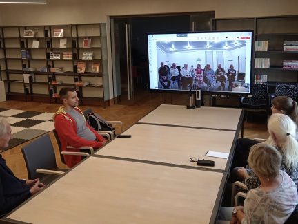 Zájemci si mohou v písecké knihovně procvičit němčinu online. Vznikají i nová přátelství