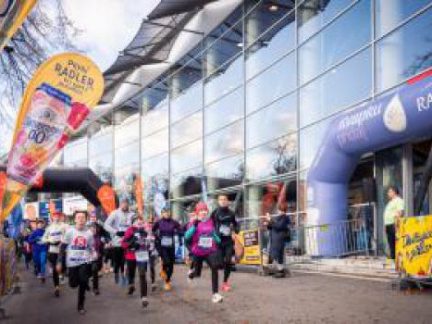 Zimní běh odstartuje v sobotu v Budějovicích, nabídne i půlmaratonskou trasu