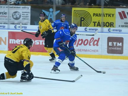 VIDEO: Hasman pomohl kohoutům dvěma góly ke dvěma bodům. Prosadila se i elitní lajna Sokolova