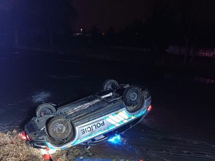 Dvě dívky se v Českých Budějovicích topily ve Vltavě. Jedna je ve vážném stavu. V ohrožení se při záchraně ocitli i policisté