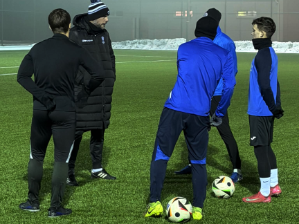 Fotbalisté zahájili přípravu bez svého nejlepšího střelce. Byla by blbost mu bránit, říká kouč Tomáš Smrčina