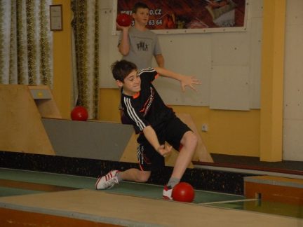 Pohybovou výchovu dětí v píseckých školách zpestřují profesionální trenéři