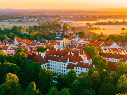 Proč ubylo Třeboňáků? Město v turistické pasti? Volební rok začíná tvrdou výměnou názorů