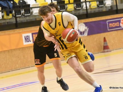 Mladí Sršni urvali výhru až v prodloužení