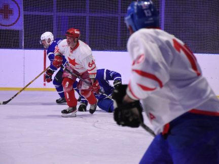 Winter Hockey Days: Exhibiční bitva v Plané nad Lužnicí. Chlapi od Lužnice v souboji s pražskou Slavií těsně padli