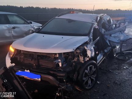 Kvůli nehodě byla uzavřena dálnice D3. Náledí trápí řidiče napříč krajem