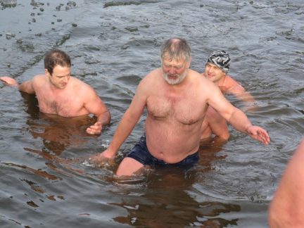 Víkend na Táborsku nabídne sraz otužilců, divadlo, ples i oslavu v zoo