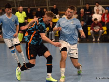 FUTSAL: Potřetí stejné finále! O titul si to rozdají Delfíni a Ovečky