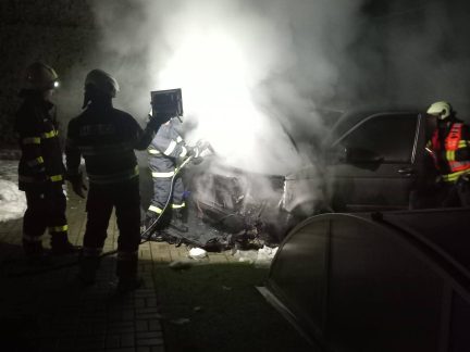 V Jankově na Českobudějovicku v noci hořelo auto