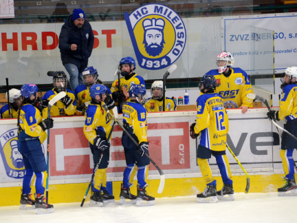 Starší žáci doma přejeli Strakonice