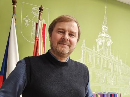 Vize starosty Krejníka: Stěhovat se na Lomnicko bude šance pro novou generaci. Dopravní řešení má přivést nové obyvatele i investory