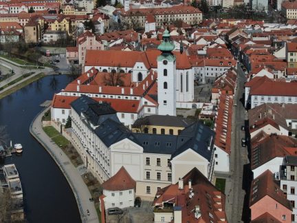 Do Budějovic míří filmaři. Budou natáčet minisérii Dešťová hůl