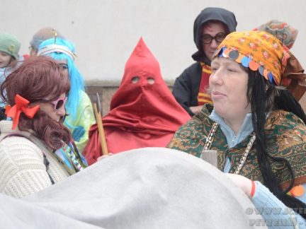 Tipy na víkendové akce na Písecku: Masopustní průvody, divadlo i beseda