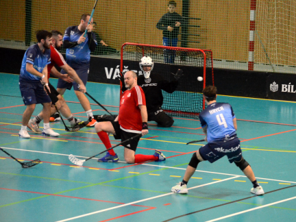 Béčko Došwihu vybojovalo pouze bod z přestřelky. Patrik Novotný ukázal fair-play