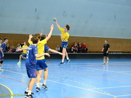 VIDEO: Mladší dorostenci Spartaku vybojovali cenný bod se Šťáhlavy. Čtrnácti brankami pomohl Josef Krejčí