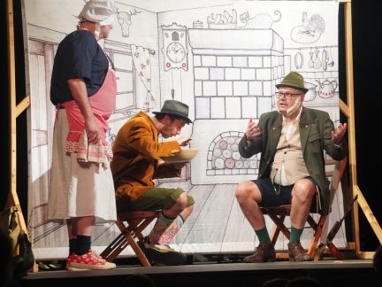 Ochotníci ze Čkyně hrají, jak se Krakonoš přestěhoval na Šumavu