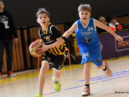 VIDEO: Mladí písečtí Sršni nedali soupeřům žádnou naději