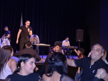 Zpěvák Pavel Lendel si podmanil Vimperk. Na akce na Prachaticku se bude vracet