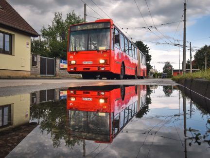 Z ulic zmizely, z paměti ne. Jaký osud potkal budějovické trolejbusy 15Tr