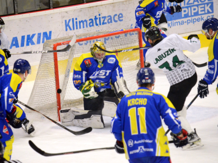 Hokejisté Milevska doma rozcupovali suveréna z Příbrami. Play off budou začínat doma!