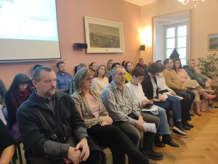 Na týnské radnici budou hledat, kdo má zaplatit škody za spor s neprávem propuštěnými úřednicemi