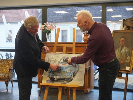 Josef Hrádek vystavuje v Galerii Dragoun