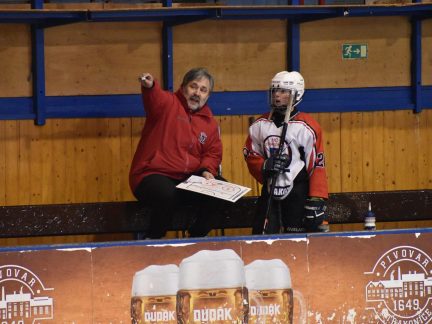 VIDEO: Starší žáci Strakonic nasázeli Soběslavi deset branek