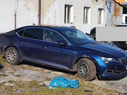 Auto ve Vacově ukradl recidivista. Odjel v něm do Budějovic