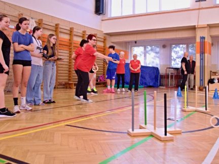 Ve Vimperku odstartovaly první mezigenerační sportovní hry. Spojují studenty a seniory