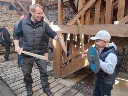 Vítkův Hrádek u Lipna je cílem pro výlety lyžařských rekreantů i předjarních cyklistů