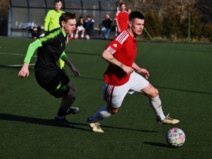 Osek na úvod jara těsně padl, rozhodla neubráněná standardka