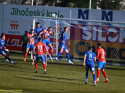 VIDEO: Táborsko prohrálo šlágr se Zbrojovkou až v závěru! Kromě bodů přišlo i o dva hráče