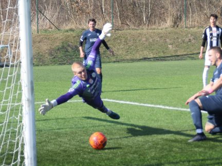 Fotbal: Domažlický žolík udeřil, poslední slovo ale mělo béčko Dynama