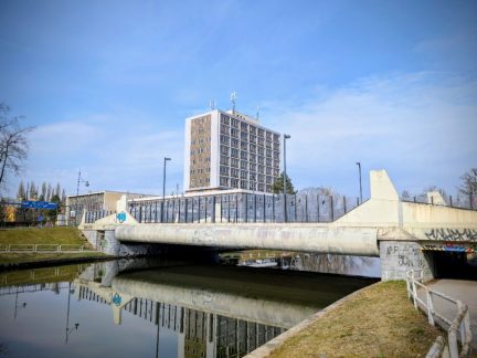Rekonstrukce budějovického mostu Kosmonautů uzavře cyklostezky, objízdné trasy povedou Dukelskou